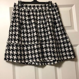Houndstooth skirt